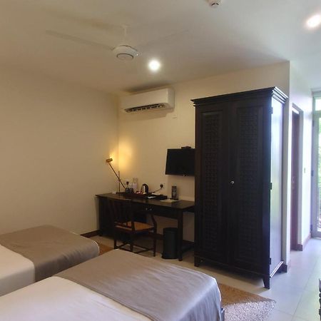 Hotel Rivora Heights à Kandy Extérieur photo
