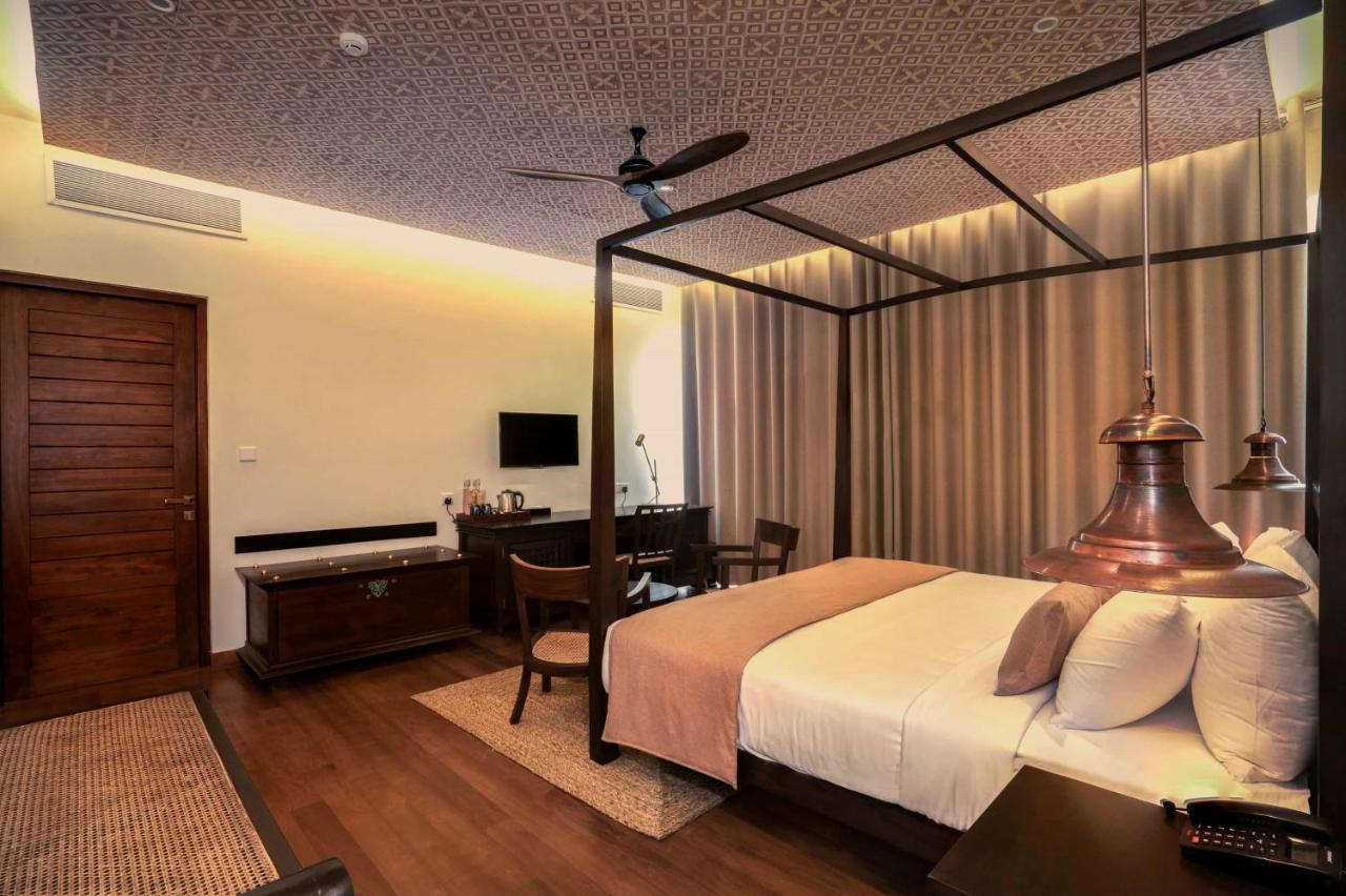 Hotel Rivora Heights à Kandy Extérieur photo