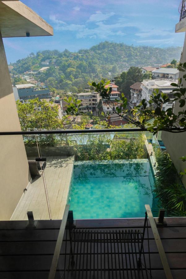 Hotel Rivora Heights à Kandy Extérieur photo