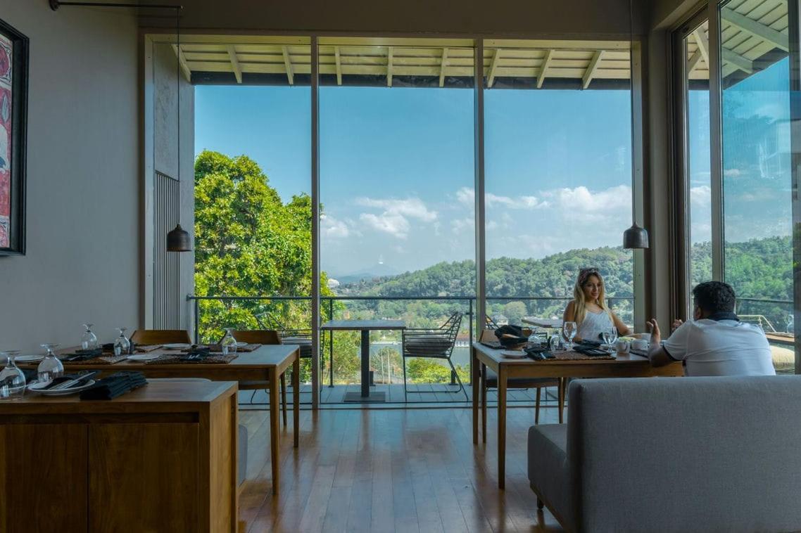 Hotel Rivora Heights à Kandy Extérieur photo
