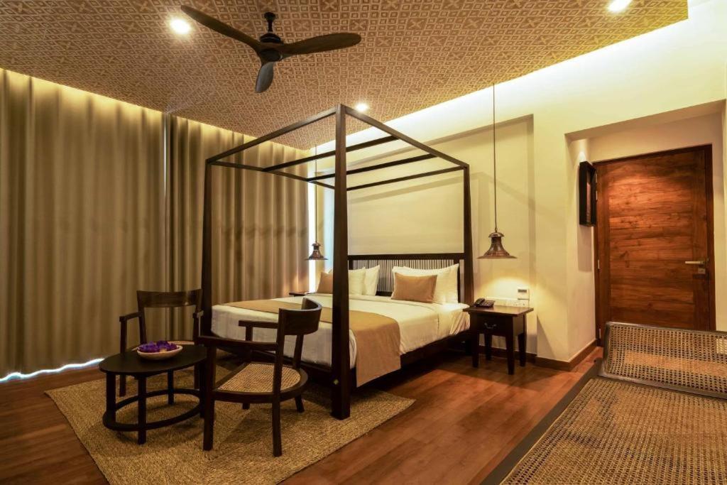 Hotel Rivora Heights à Kandy Extérieur photo